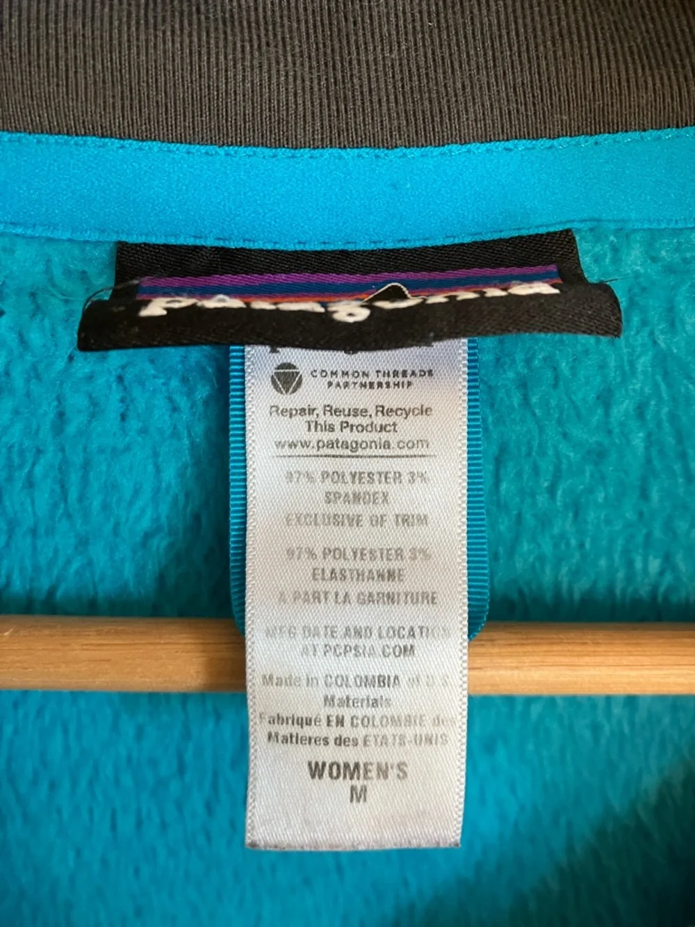 Patagonia R2 Jacket - Picture 3 of 15